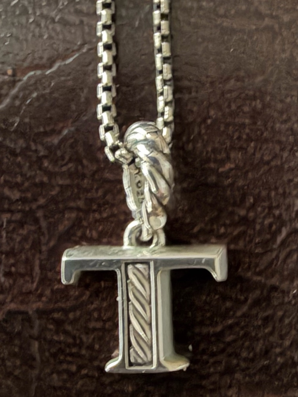 David Yurman Silver T Pendant Necklace with Cable Motif - Picture 2 of 4